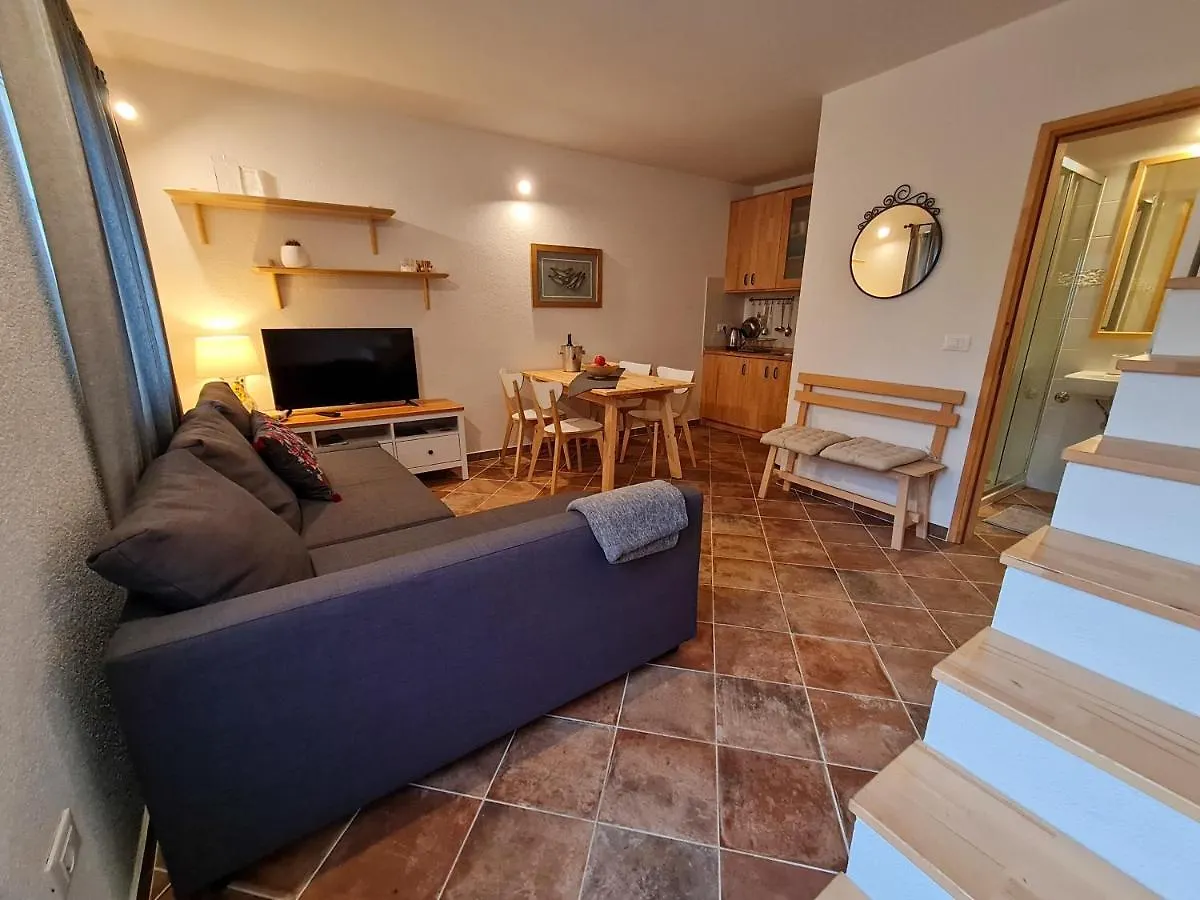 Sweet House And Apartment